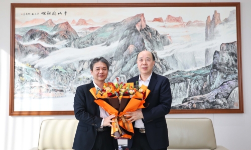新春慰问一向歇，双向传递暖人心